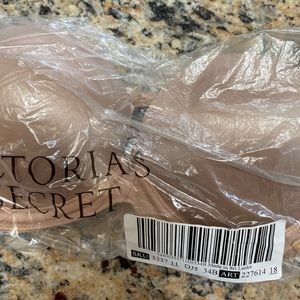 Victoria’s Secret multi-way bra. 34B.